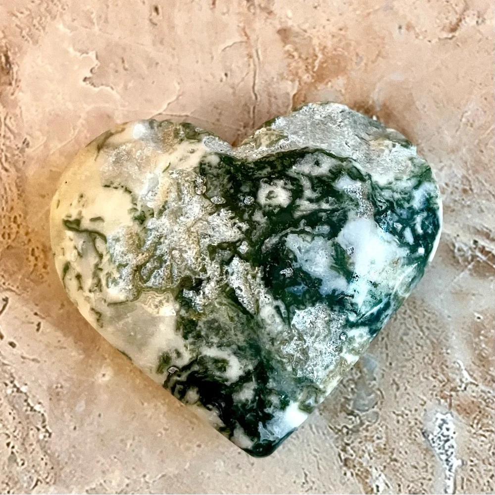 Green & White Moss Agate Heart Crystal Gemstone